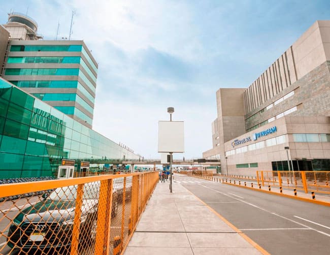 hotel en el aeropuerto de lima peru