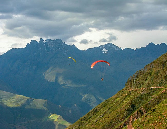 Paragliding over the Sacred Valley Iletours