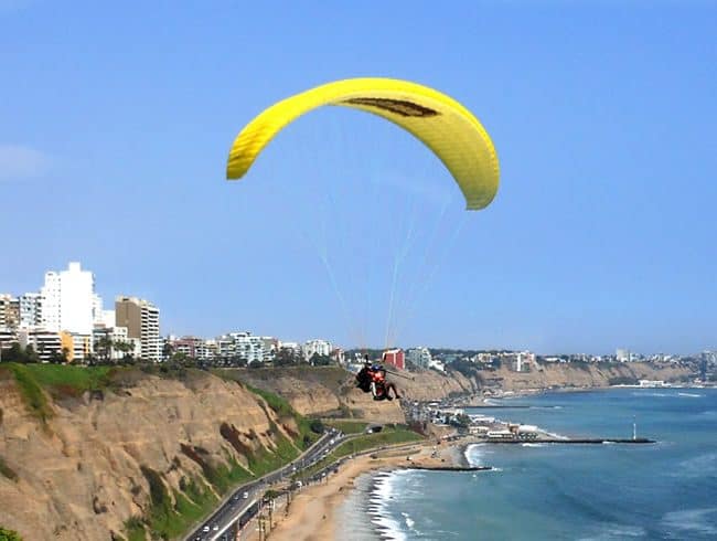 paragliding lima miraflores peru